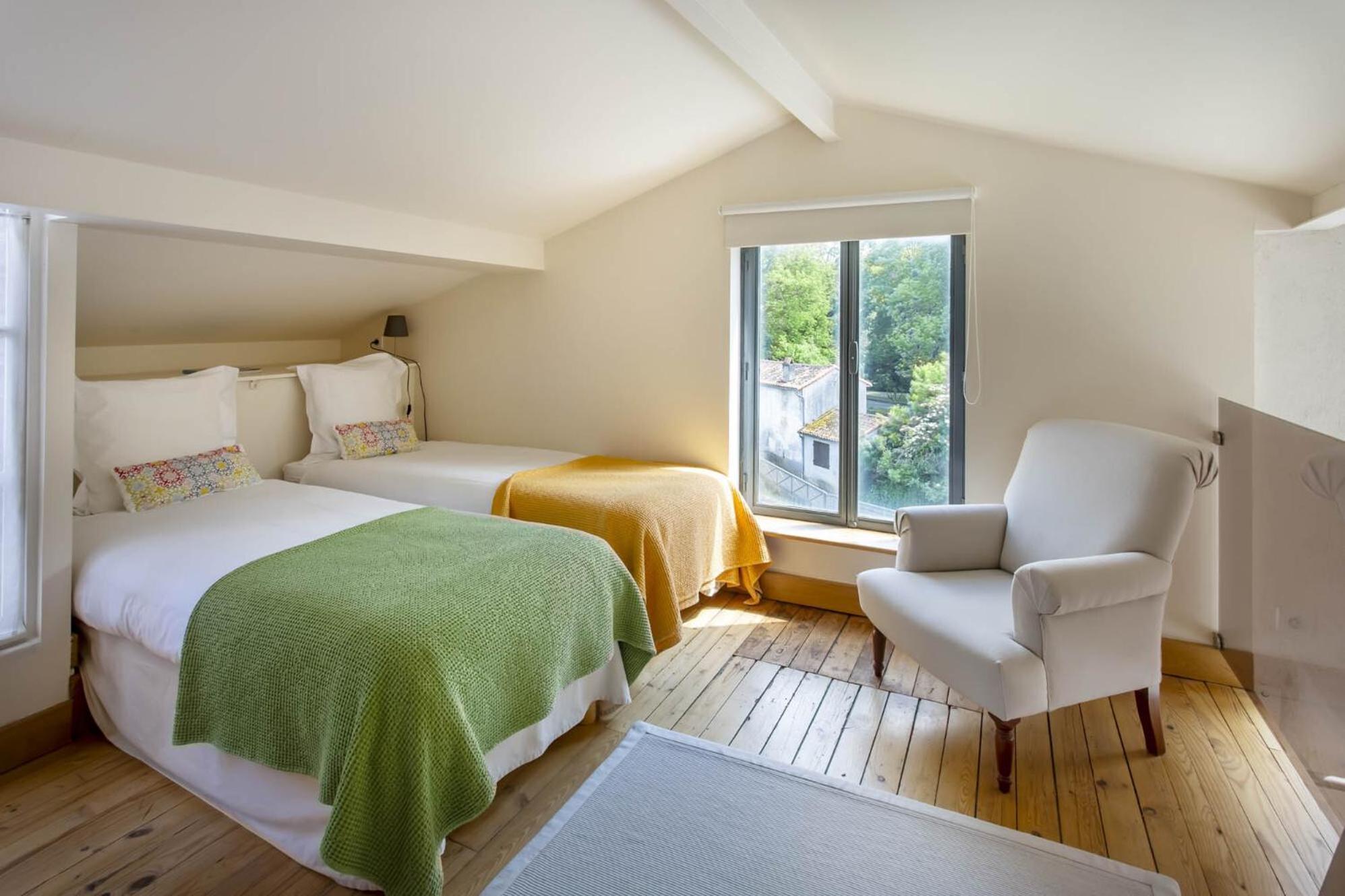 Quai 3 Loft Moderne Et Lumineux Les Pieds Dans L'Eau Apartment Jarnac Exterior foto